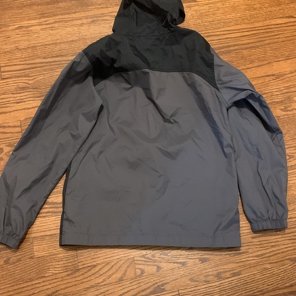Brand new youth medium Columbia windbreaker - Picture 2 of 5